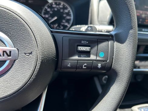 Used 2021 Nissan Rogue SV AWD/4WD image 24