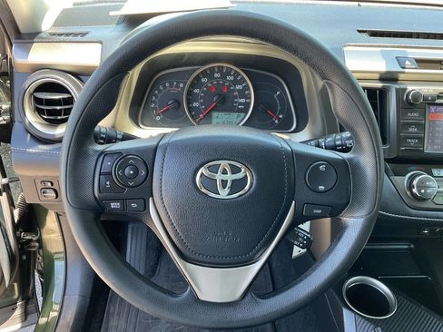 Used 2013 Toyota RAV4 XLE AWD/4WD image 17