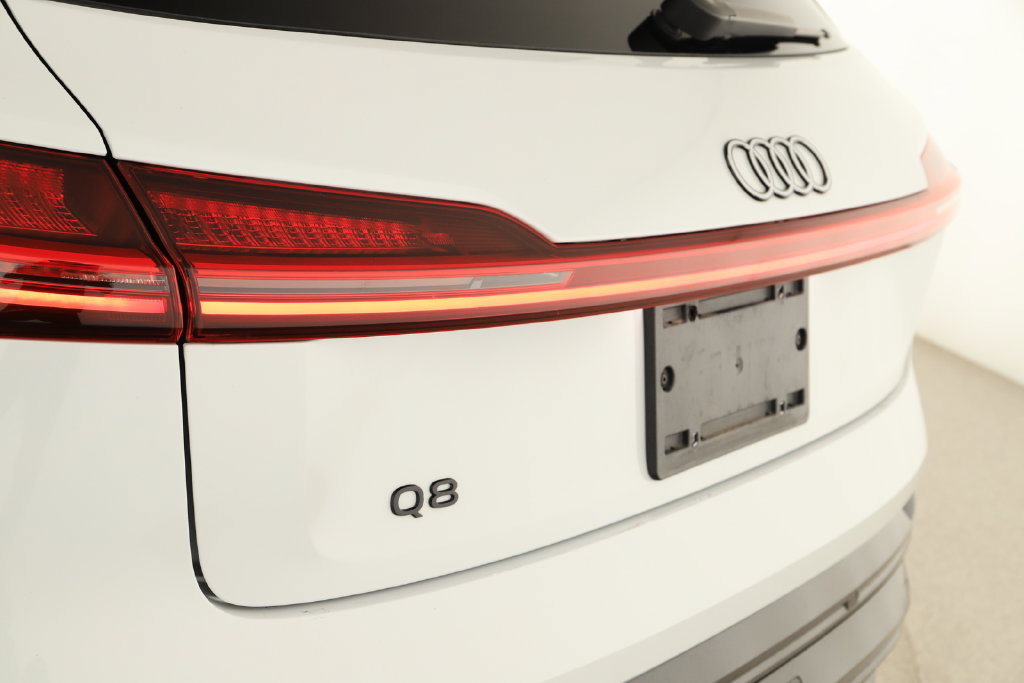 Certified 2024 Audi Q8 e-tron Premium AWD/4WD image 32