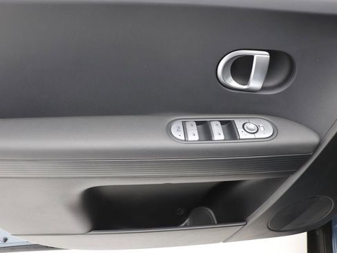 Used 2024 Hyundai Ioniq 5 SEL image 15