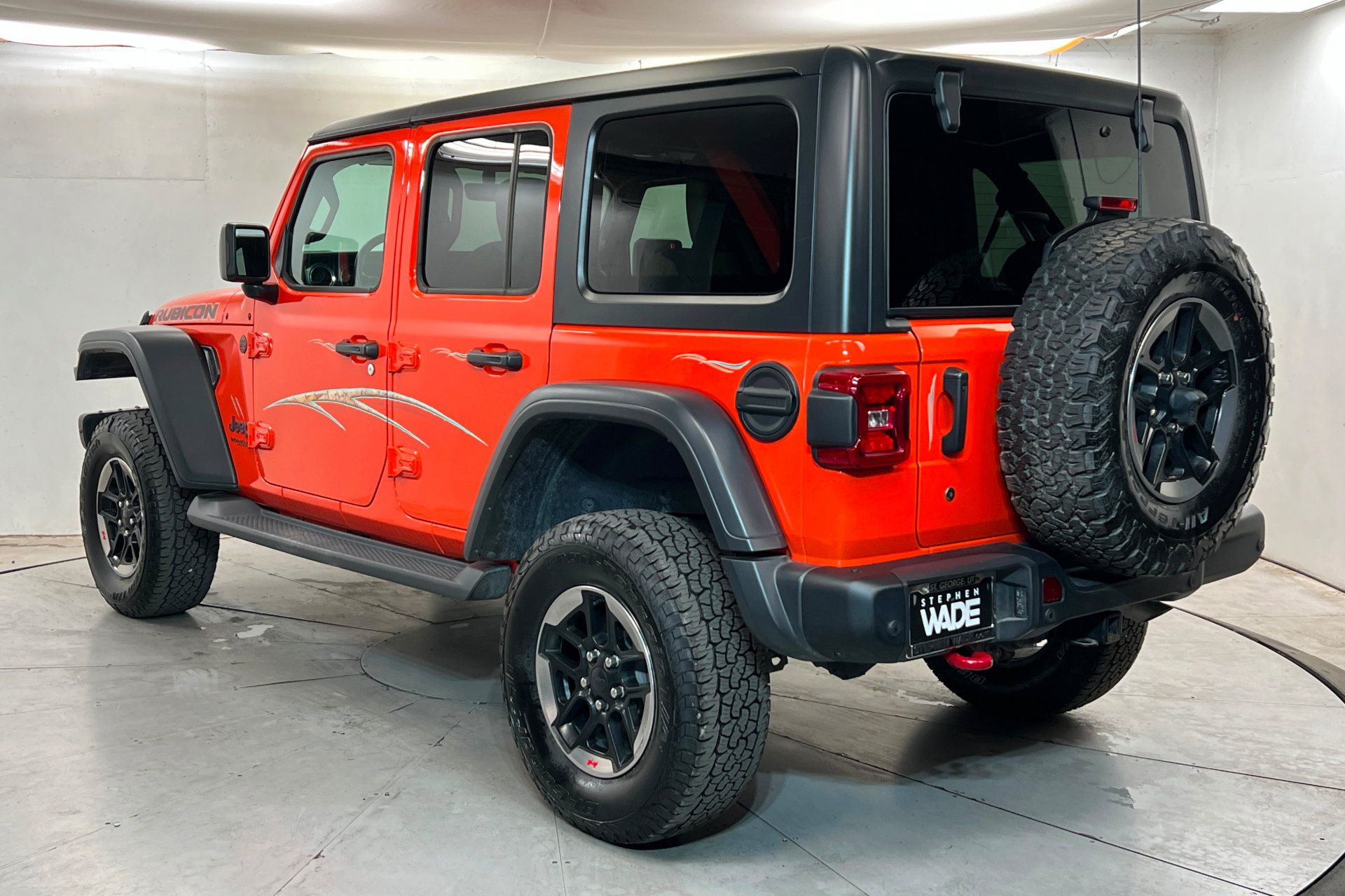 Used 2018 Jeep Wrangler Unlimited Rubicon AWD/4WD image 3