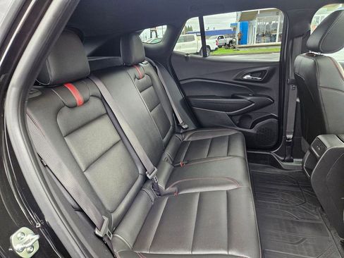 Used 2025 Chevrolet Trax RS w/ Sunroof Package image 35