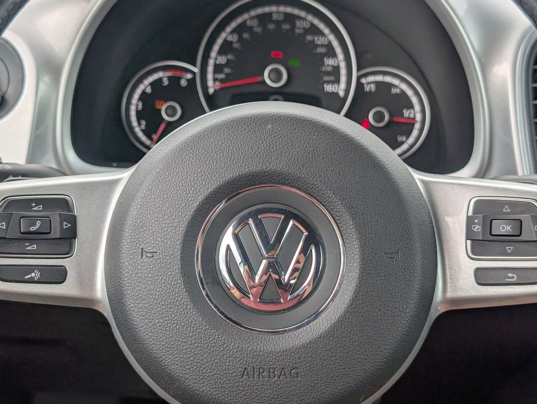 Used 2014 Volkswagen Beetle TDI FWD image 39