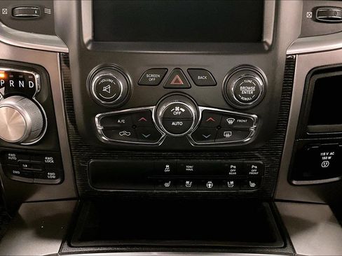 Used 2018 RAM 1500 Limited AWD/4WD image 16