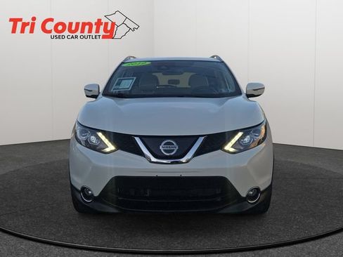 Used 2019 Nissan Rogue Sport SL w/ Premium Package AWD/4WD image 2
