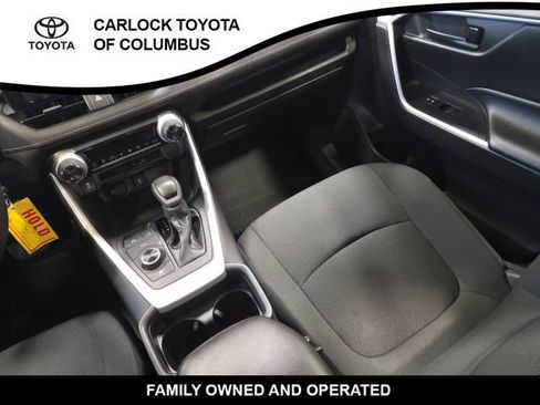 Used 2021 Toyota RAV4 LE AWD/4WD image 19
