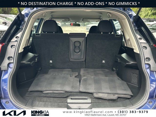 Used 2018 Nissan Rogue S FWD image 18