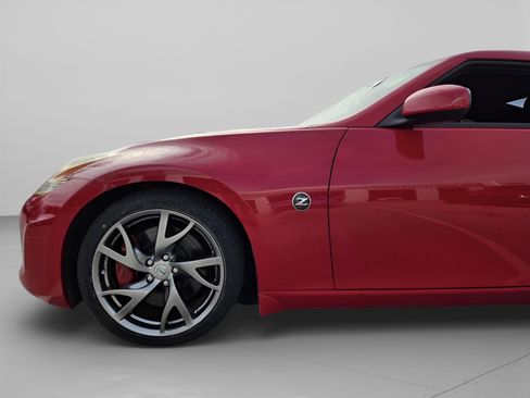 Used 2016 Nissan 370Z w/ Sport Package image 24