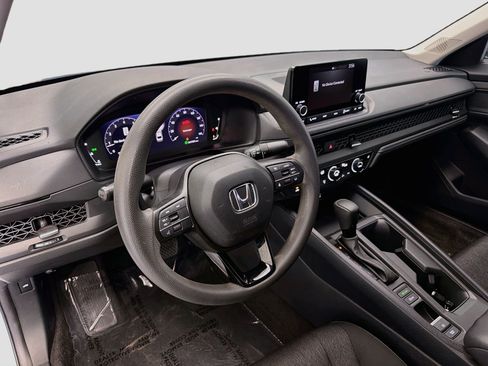Used 2023 Honda Accord EX image 7