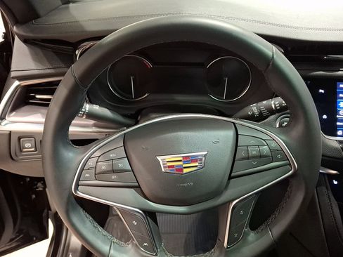 Certified 2024 Cadillac XT5 Luxury AWD/4WD image 15