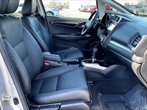 Used 2017 Honda Fit EX-L image 9