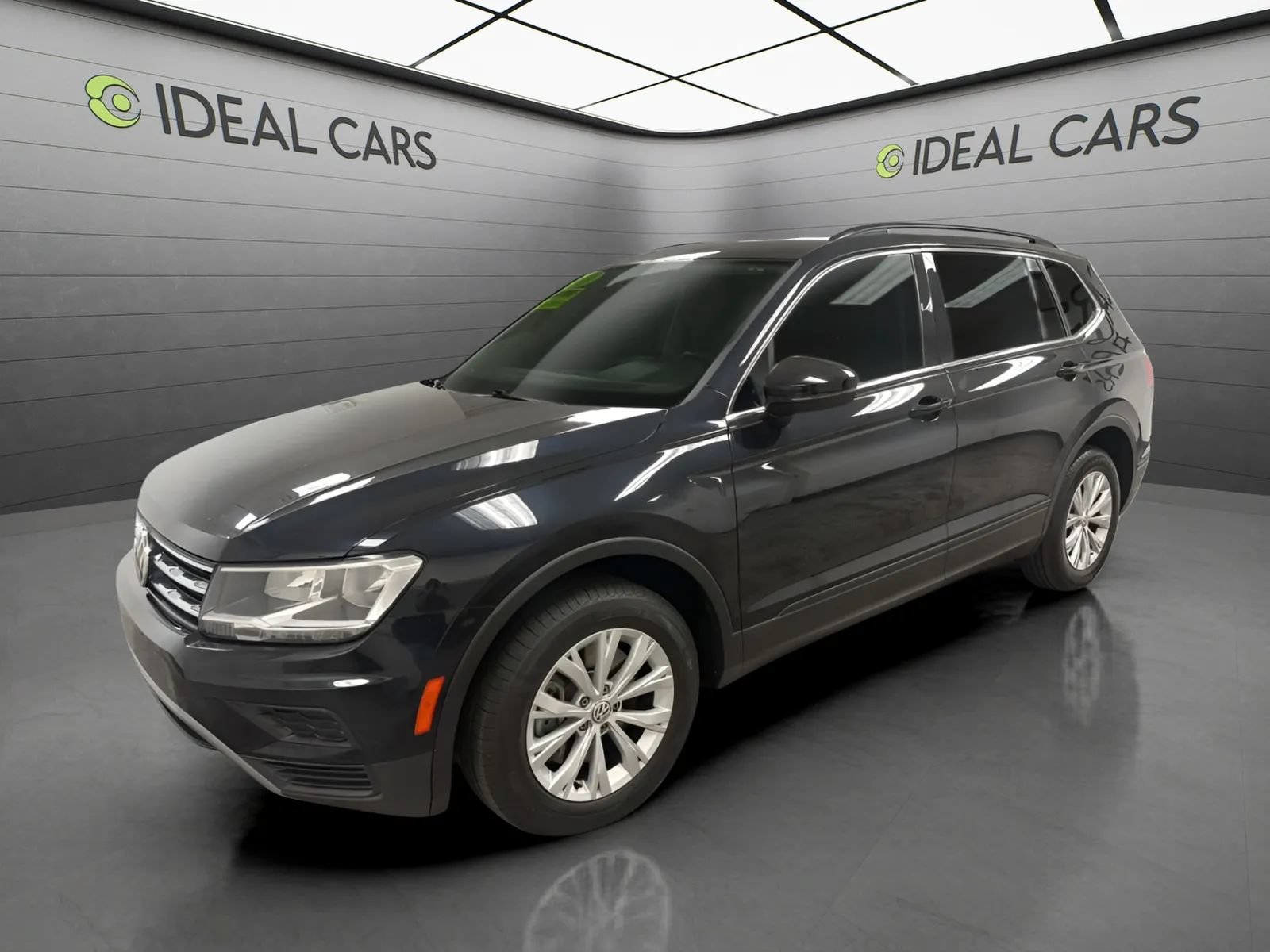Used 2019 Volkswagen Tiguan S FWD image 1