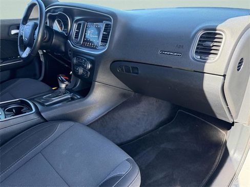 Used 2018 Dodge Charger SXT Plus image 13