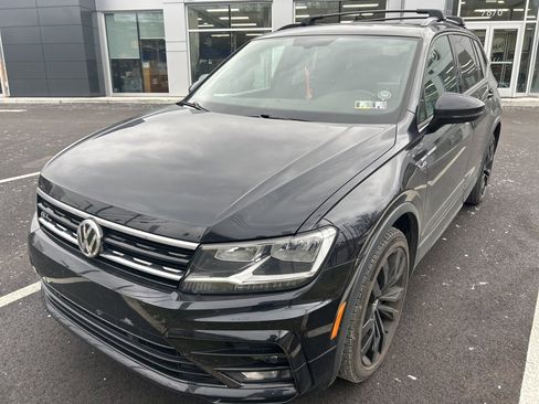 Used 2020 Volkswagen Tiguan SE R-Line image 4