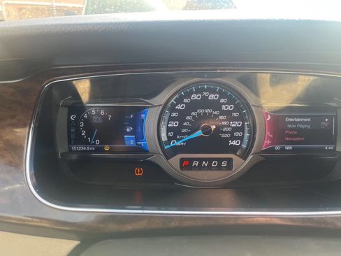 Used 2013 Ford Taurus Limited image 17