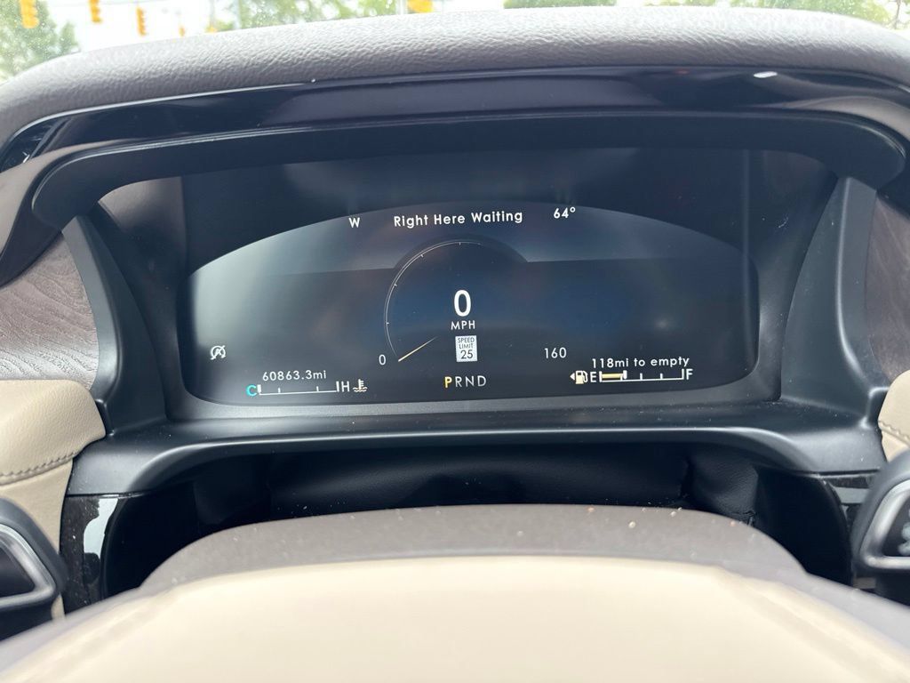 Used 2023 Lincoln Aviator Reserve w/ Equipment Group 201A AWD/4WD image 15