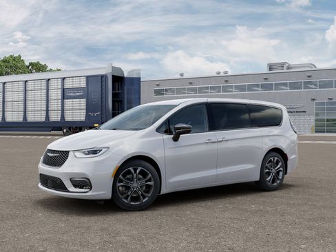 New 2026 Chrysler Pacifica Select FWD image 39