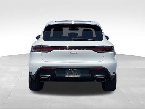 Used 2023 Porsche Macan AWD/4WD image 6