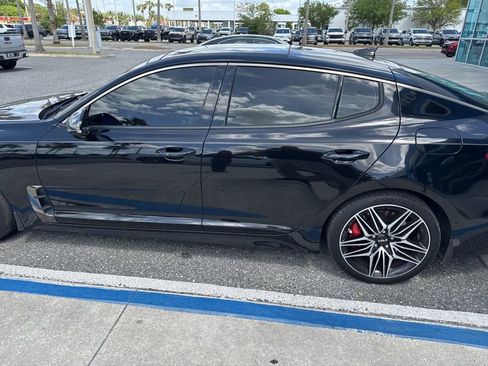 Used 2022 Kia Stinger GT1 image 4