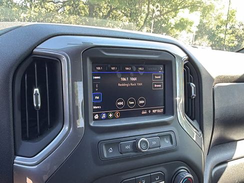 Used 2020 Chevrolet Silverado 1500 Custom Trail Boss w/ Custom Convenience Package AWD/4WD image 15