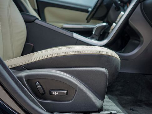 Used 2013 Volvo S60 T5 image 31