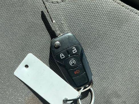 Used 2019 Ford F150 XLT w/ Equipment Group 302A Luxury AWD/4WD image 19