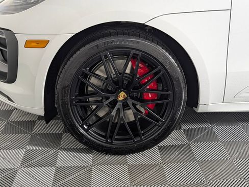 New 2026 Porsche Macan GTS AWD/4WD image 11