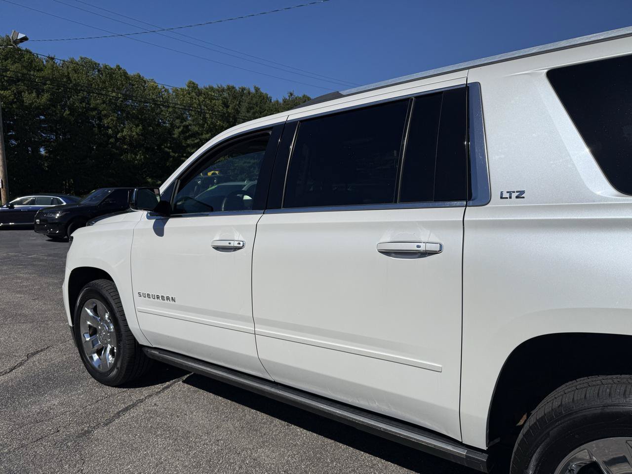 Used 2016 Chevrolet Suburban LTZ AWD/4WD image 7