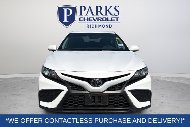 Used 2024 Toyota Camry SE w/ Convenience Package FWD image 2