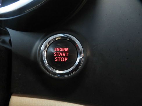 Used 2020 Toyota Sequoia Limited w/ Safety & Convenience Package AWD/4WD image 55