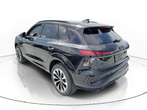 New 2026 Audi Q3 quattro 2.0T AWD/4WD image 3