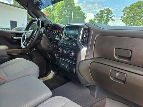 Used 2022 Chevrolet Silverado 1500 LT w/ Diesel Off-Road Package AWD/4WD image 23