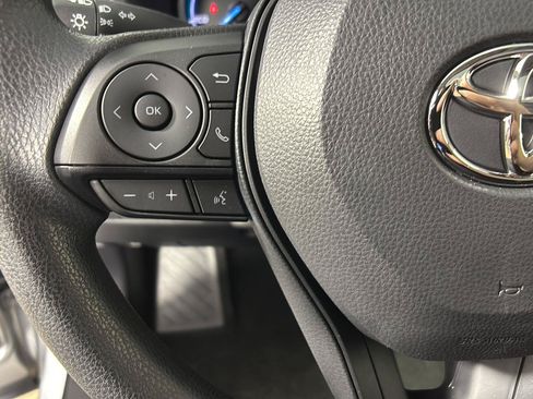 Used 2025 Toyota RAV4 XLE w/ Convenience Package AWD/4WD image 30