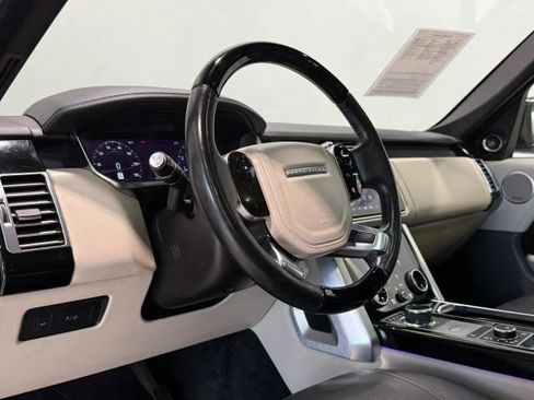 Used 2020 Land Rover Range Rover HSE image 14