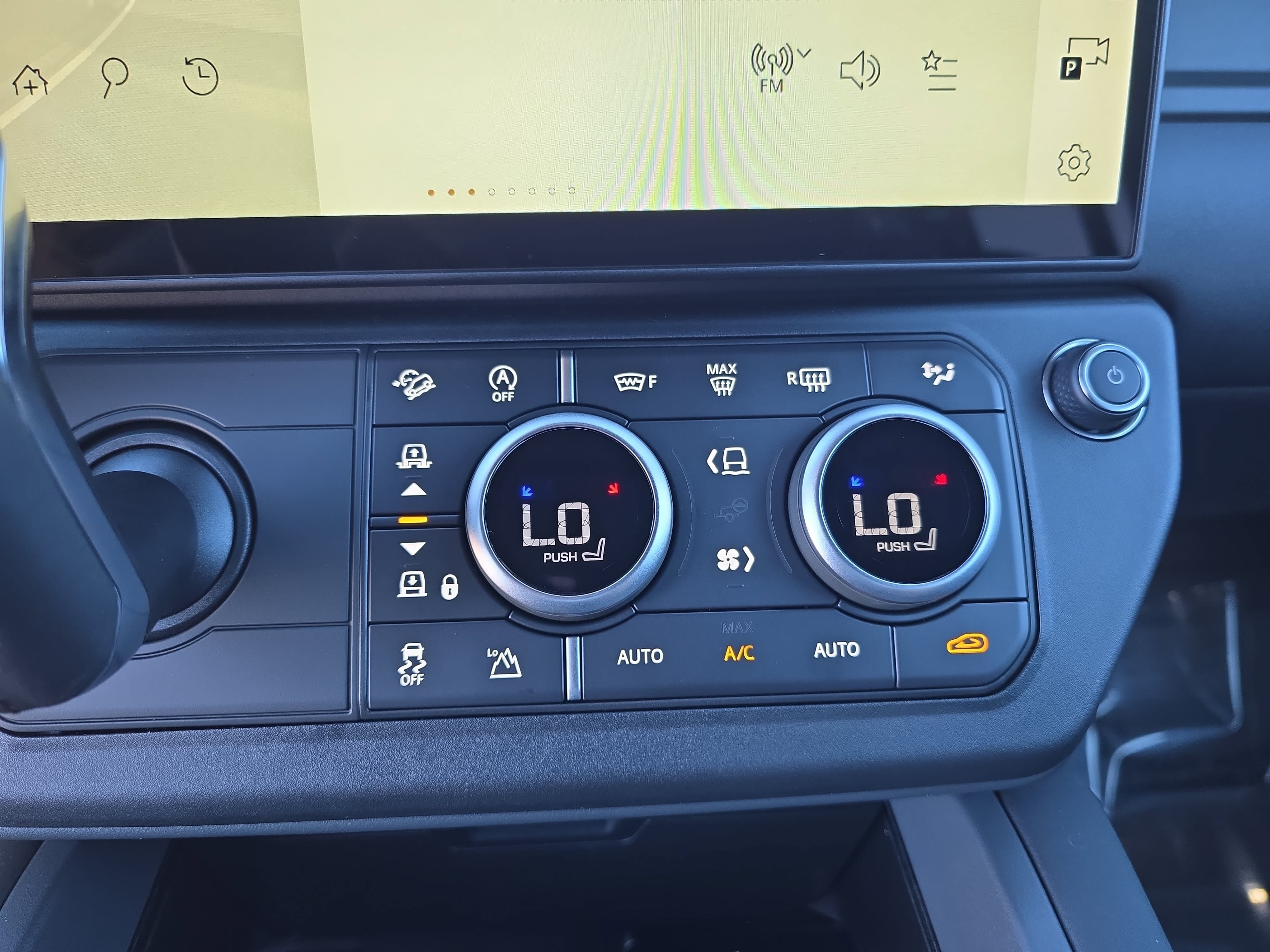 New 2026 Land Rover Defender 110 X-Dynamic SE AWD/4WD image 20