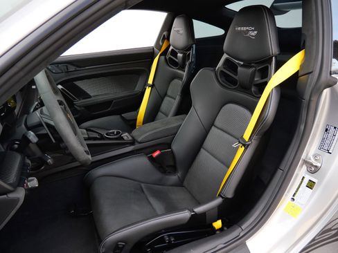 Used 2025 Porsche 911 GT3 RS image 20