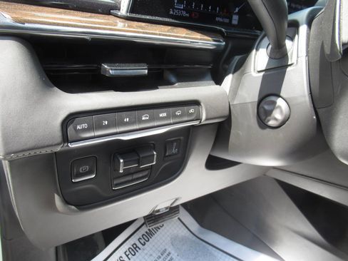 Used 2024 Cadillac Escalade Sport Platinum w/ LPO, Floor Liner Package image 37