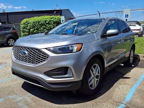 Used 2024 Ford Edge SEL AWD/4WD image 2