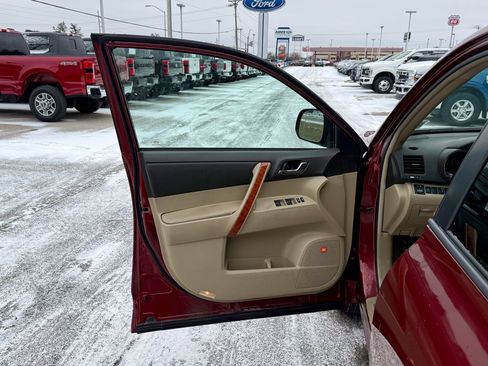 Used 2010 Toyota Highlander Limited image 12