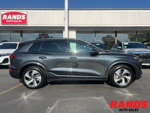 Used 2025 Audi Q6 e-tron Premium Plus w/ Premium Plus AWD/4WD image 1