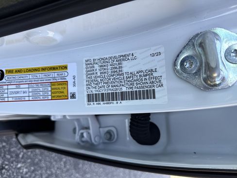 Used 2024 Honda Accord EX image 37