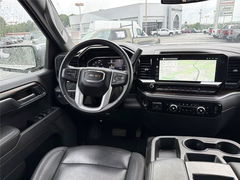Used 2025 GMC Sierra 1500 SLT AWD/4WD image 22