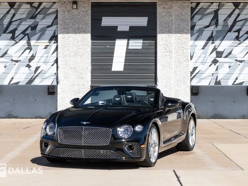 Used 2022 Bentley Continental GT image 5