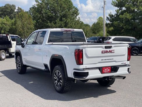 Used 2023 GMC Sierra 2500 AT4 w/ AT4 Preferred Package AWD/4WD image 5