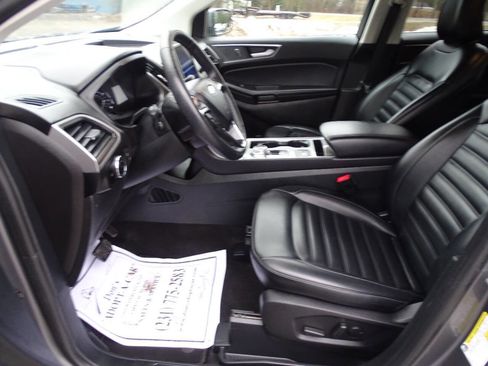 Used 2024 Ford Edge SEL image 11