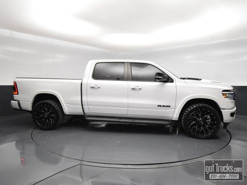 Used 2021 RAM 1500 Laramie AWD/4WD image 50