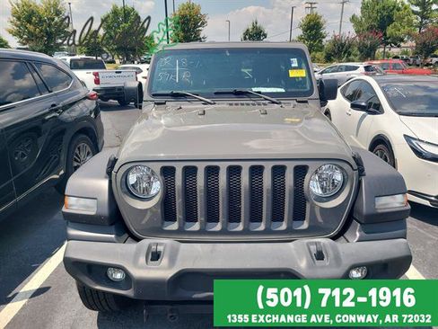 Used 2020 Jeep Wrangler Sport AWD/4WD image 2