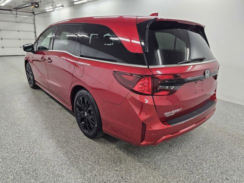 Used 2025 Honda Odyssey Sport-L image 6