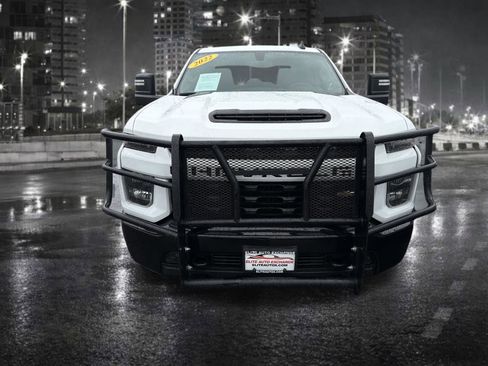 Used 2022 Chevrolet Silverado 2500 Custom w/ Custom Convenience Package AWD/4WD image 16