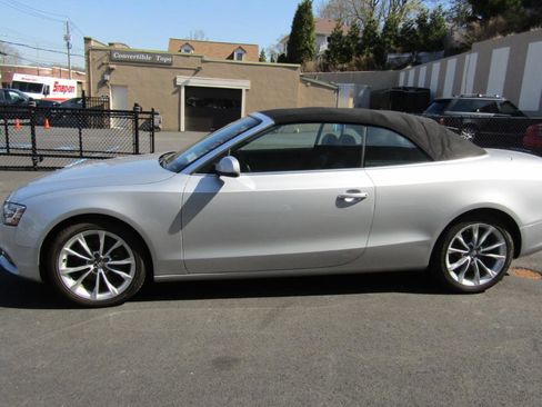 Used 2013 Audi A5 2.0T Premium image 2